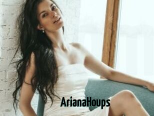 ArianaHoups