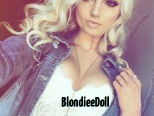 BlondieeDoll