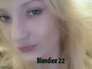 Blondiee_22