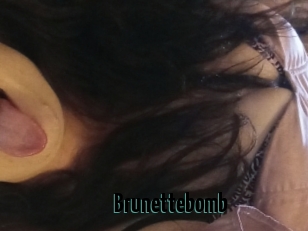Brunettebomb