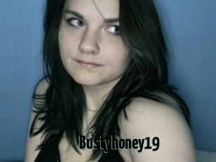 Bustyhoney19