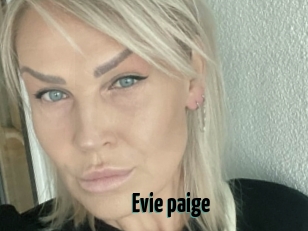 Evie_paige