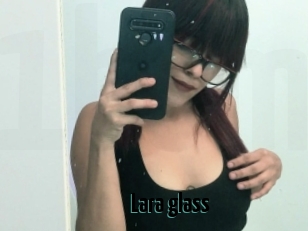 Lara_glass