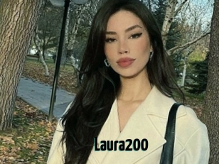 Laura200