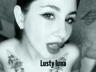 Lusty_luna