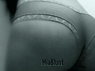 MiaBlunt