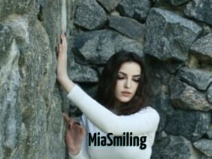 MiaSmiling