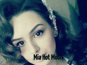 Mia_Hot_Moon