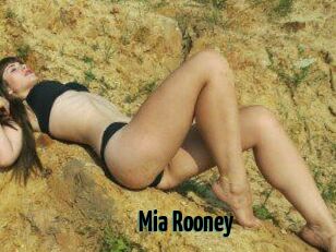 Mia_Rooney