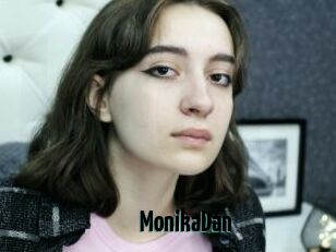 MonikaDan
