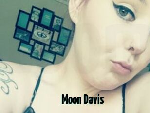Moon_Davis