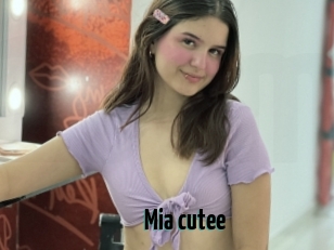 Mia_cutee