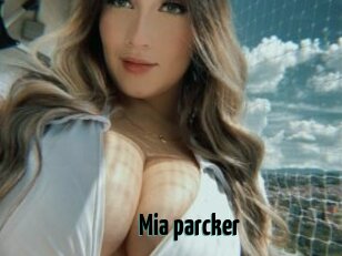 Mia_parcker