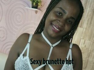 Sexy_brunette_hot