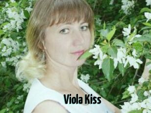 Viola_Kiss_