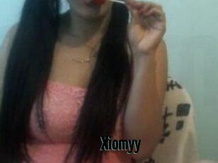 Xiomyy_